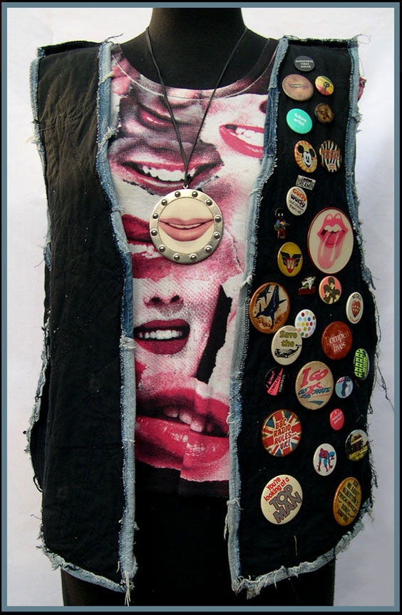 LIPS T-shirt by John Dove and Molly White